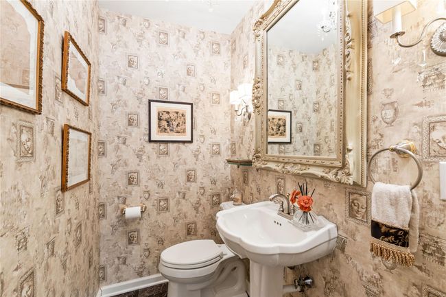 Powder Room | Image 16