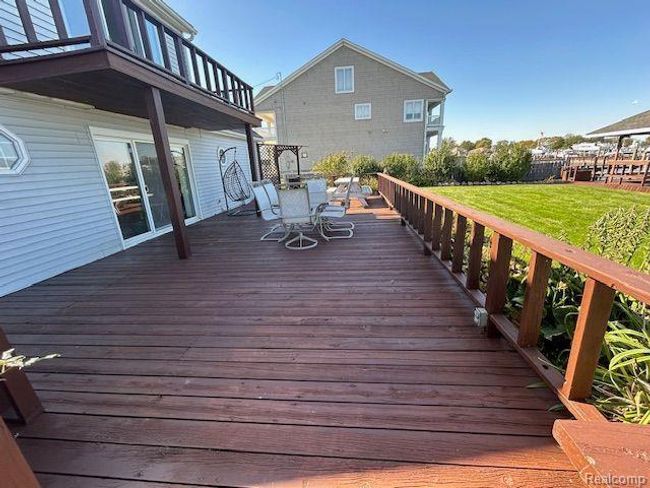 32241 N River Rd, House other with 3 bedrooms, 2 bathrooms and null parking in Harrison Twp MI | Image 59