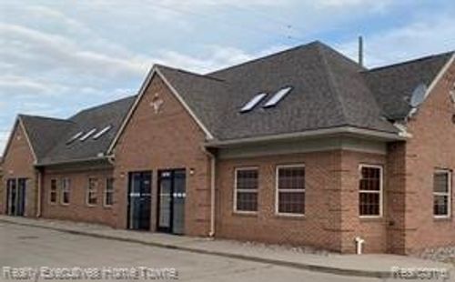 50706 Van Dyke Ave, Shelby Twp, MI, 48317-1363 | Card Image
