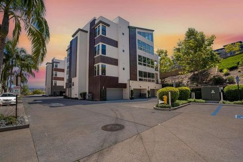8570 Aspect Dr, San Diego, CA, 92108-2637 | Card Image