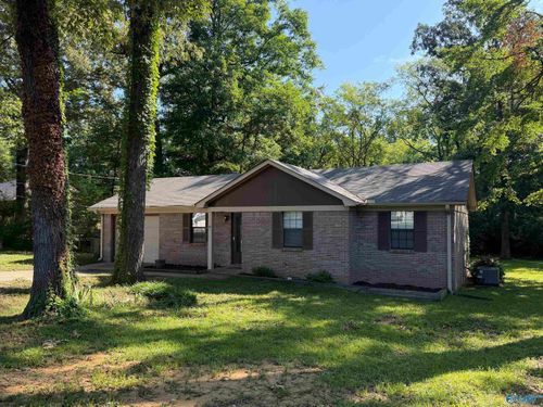 1306 Sparkman St Nw, Hartselle, AL, 35640-4536 | Card Image