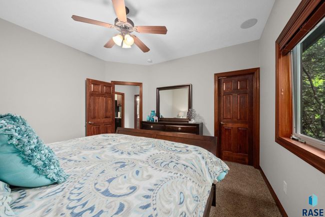4400 E Aster Cir, House other with 5 bedrooms, 4 bathrooms and null parking in Sioux Falls SD | Image 30