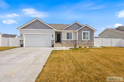 3994 Ventura Ave, Idaho Falls, ID, 83401-1577 | Card Image