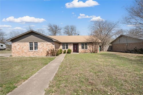 735 Dayton Drive, Robinson, TX, 76706 | Card Image