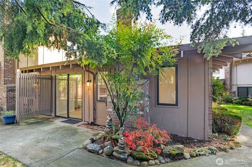 a-2802 Garden Ct, Steilacoom, WA, 98388-2861 | Card Image