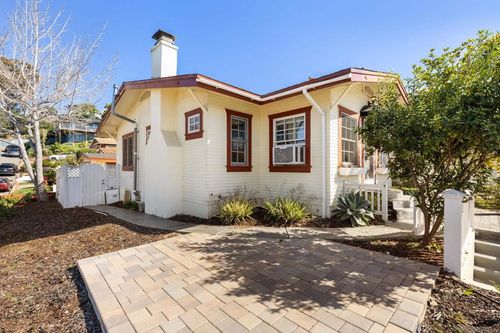 2544 Juan St, San Diego, CA, 92110-2806 | Card Image