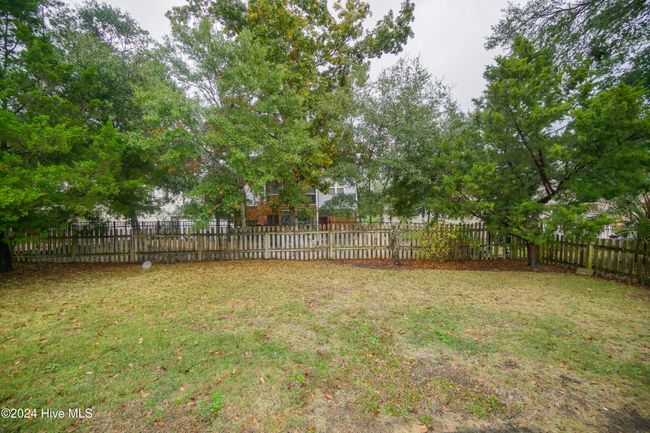 106 Se 21 St St, House other with 4 bedrooms, 3 bathrooms and 2 parking in Oak Island NC | Image 26