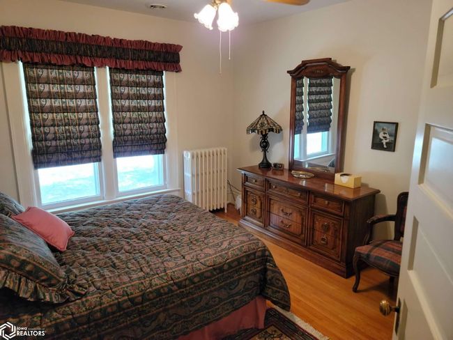 703 W Broadway St, House other with 5 bedrooms, 3 bathrooms and null parking in Eagle Grove IA | Image 65