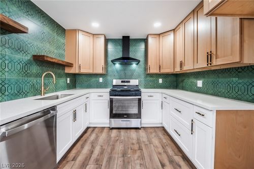 2201 E Piper Ave, North Las Vegas, NV, 89030-1715 | Card Image