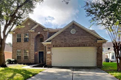 10307 Summit Bridge Ln, Houston, TX, 77070-3492 | Card Image