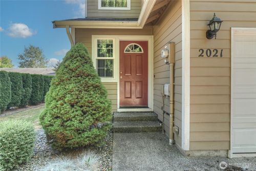 2021 Bush Ave Nw, Olympia, WA, 98502-4561 | Card Image