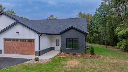 1519 Carroll Creek Rd, Johnson City, TN, 37615-4606 | Card Image