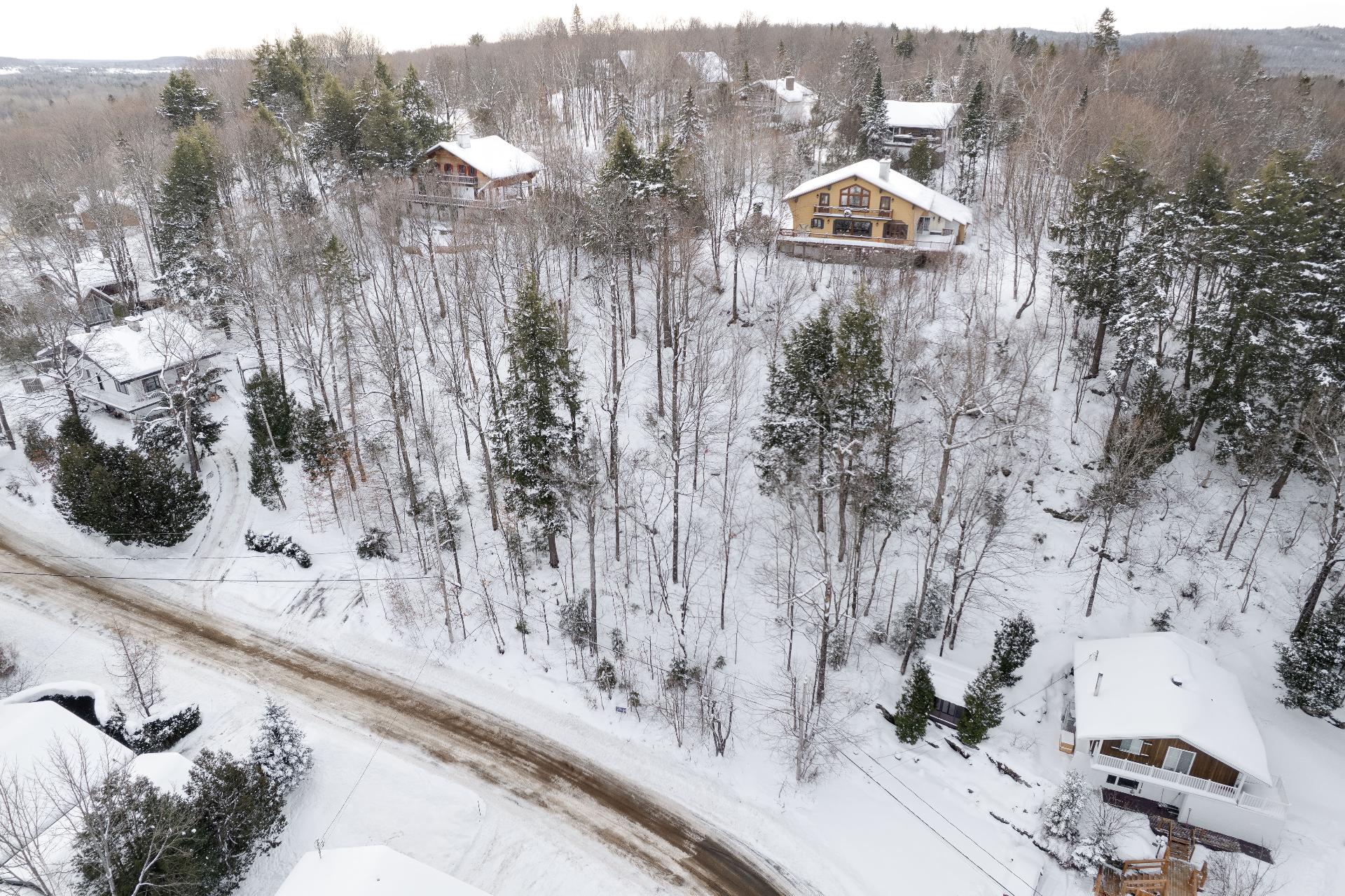 Land in Shawinigan