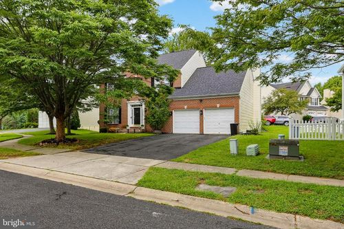 7504 Farm Pond Ct, HANOVER, MD, 21076-1538 | Card Image