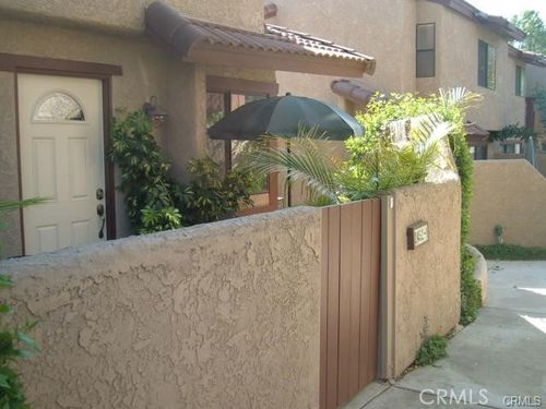 1-2452 Chandler Ave, Simi Valley, CA, 93065-1954 | Card Image