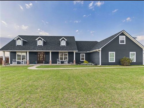 831 Mimosa Ln, Franklin, TX, 77856-1447 | Card Image