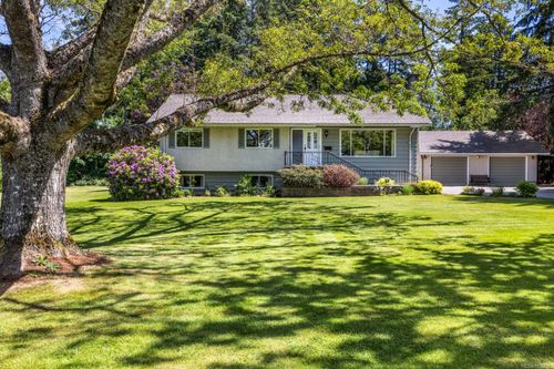 6067 Lakes Rd, Duncan, BC, V9L4J3 | Card Image