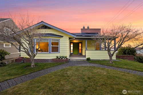 302 S Forest Street, Bellingham, WA, 98225 | Card Image