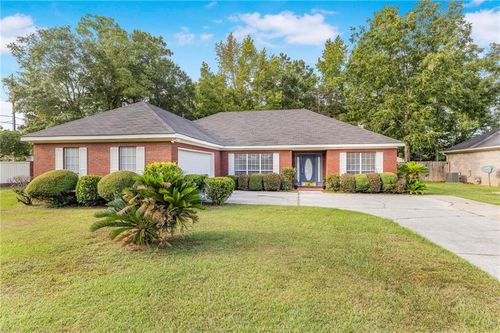 8700 Irongate Way, Mobile, AL, 36695-7904 | Card Image