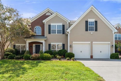 3527 Glenfield Ln, Clemmons, NC, 27012-7916 | Card Image