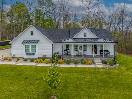 102 Woodlock Dr, Morehead, KY, 40351-6528 | Card Image
