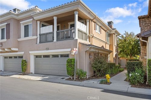 23868 Toscana Dr, Valencia, CA, 91354-3015 | Card Image