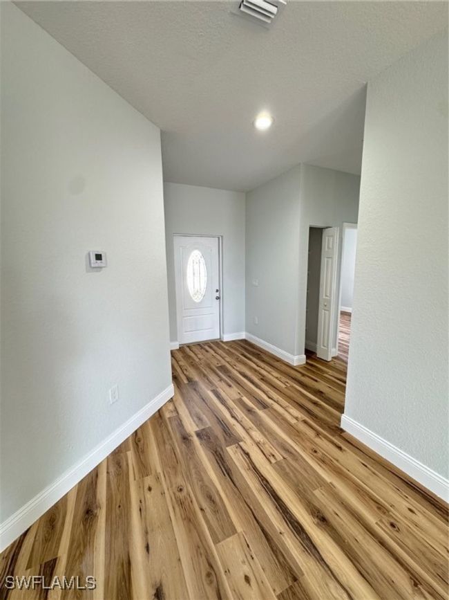 Entrance foyer | Image 7