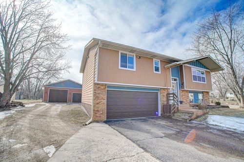 851 Washington St, Prescott, WI, 54021-1141 | Card Image