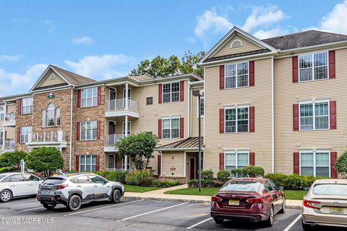 425 Sophee Ln, Lakewood, NJ, 08701-6253 | Card Image