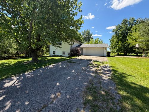 5195 306th St, Dixon, IA, 52745-9750 | Card Image