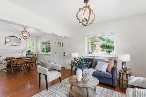 390 S 700 W, Provo, UT, 84601-4219 | Card Image
