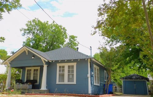 1111 Mclain St, Taylor, TX, 76574-2344 | Card Image