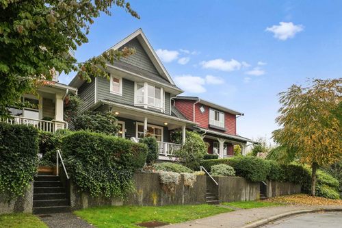 1488 Salter St, New Westminster, BC, V3M7A1 | Card Image