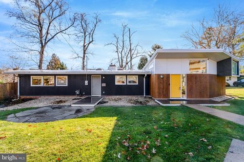 3017 Pine Spring Rd, FALLS CHURCH, VA, 22042-1342 | Card Image