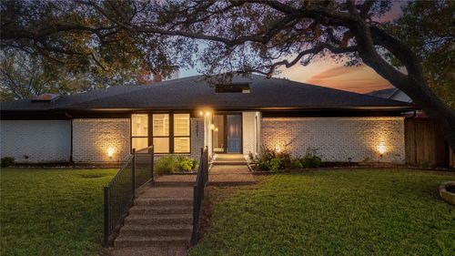 7001 Rocky Top Cir, Dallas, TX, 75252-6113 | Card Image