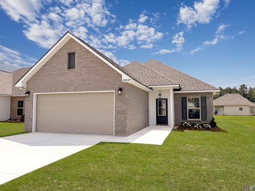 60824 Fairfax Dr, Lacombe, LA, 70445-4119 | Card Image