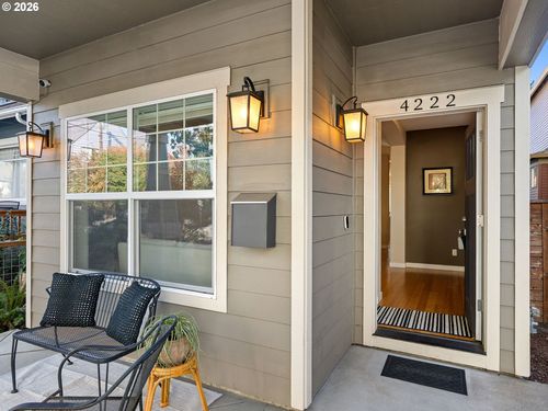 4222 N Montana Ave, Portland, OR, 97217-3237 | Card Image