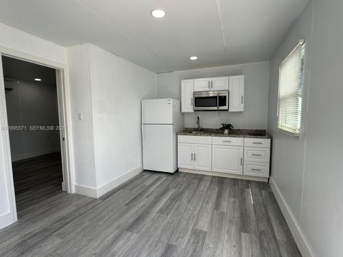 2-841 N 69th Ave, Hollywood, FL, 33024-7423 | Card Image