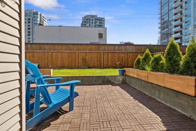 108 - 1550 Chesterfield Avenue, Condo with 1 bedrooms, 1 bathrooms and 1 parking in North Vancouver BC | Image 26