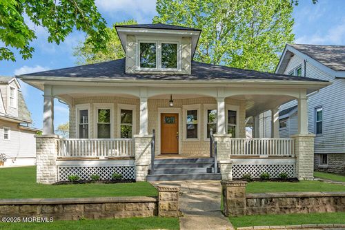 208 Liverpool Ave, Egg Harbor City, NJ, 08215-1320 | Card Image