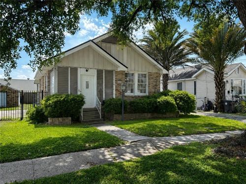447 Coolidge St, Jefferson, LA, 70121-2420 | Card Image
