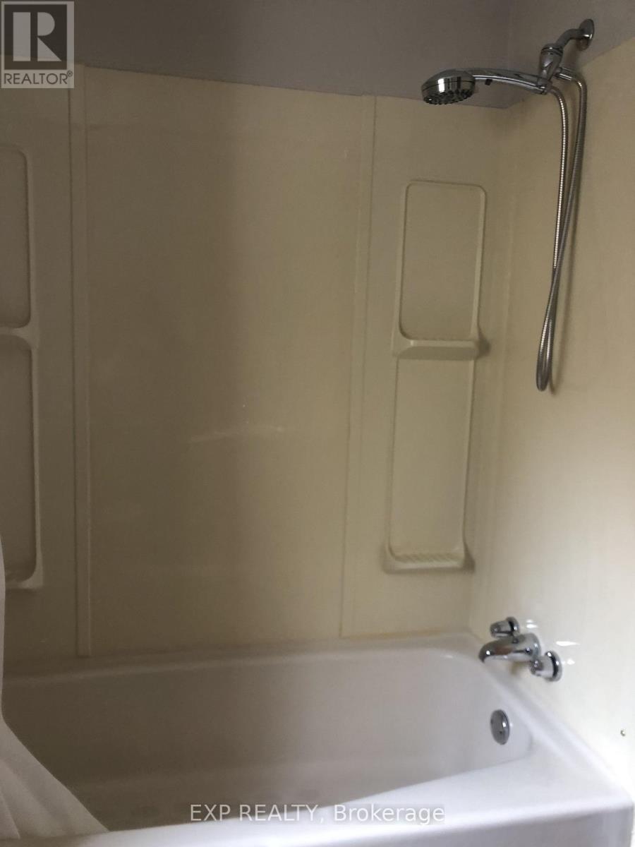 Residential Lease in Welland (N. Welland) 5