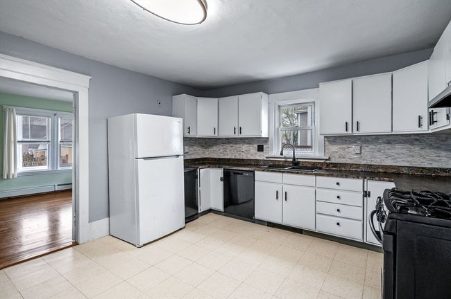2 Avon St, House other with 3 bedrooms, 2 bathrooms and 4 parking in Peabody MA | Image 13
