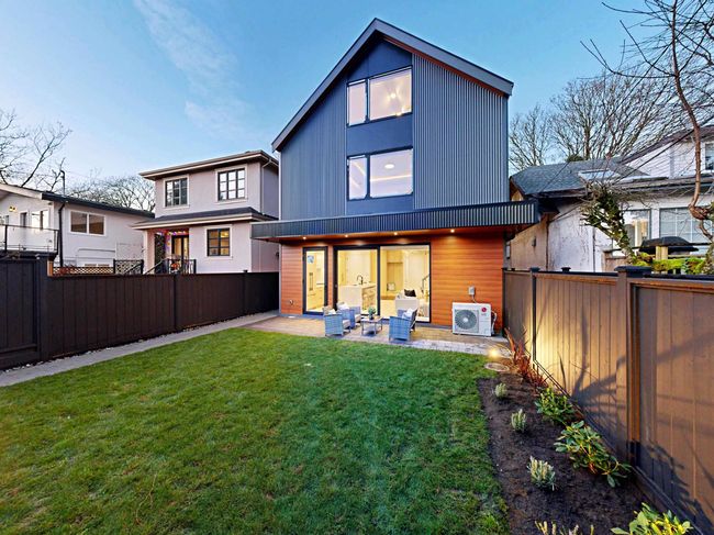 2 - 3466 W 22 Nd Ave, Home with 3 bedrooms, 4 bathrooms and 1 parking in Vancouver BC | Image 38