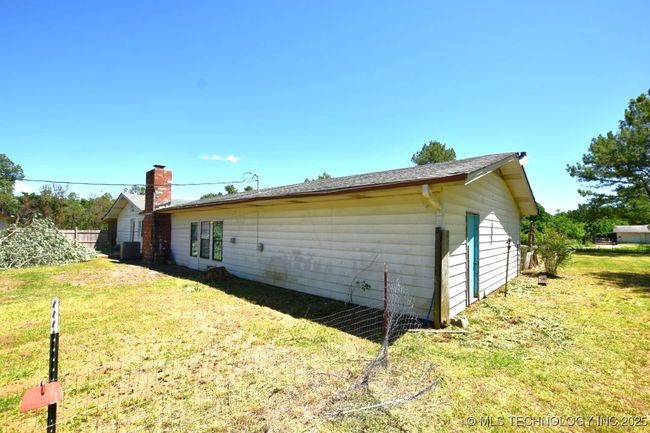 98926 S 4610 Road, House other with 4 bedrooms, 3 bathrooms and null parking in Marble City OK | Image 10