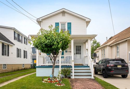 214 W 12th Ave, North Wildwood, NJ, 08260-2704 | Card Image