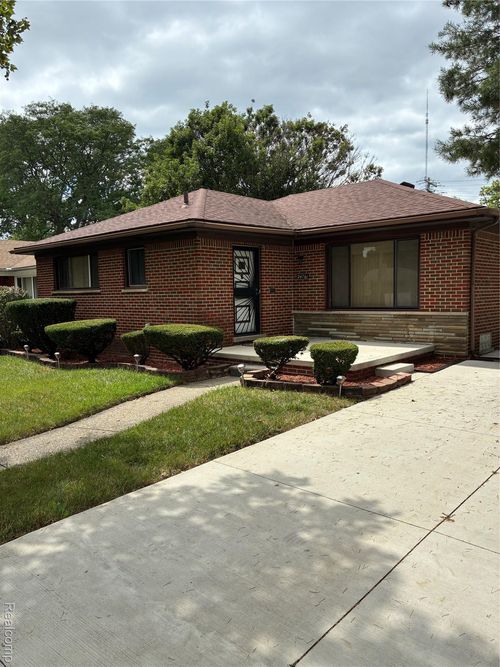24761 Church St, Oak Park, MI, 48237-1982 | Card Image