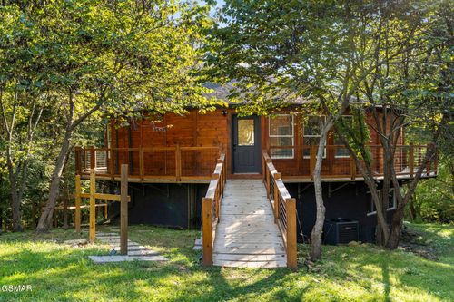 525 Sourdough Hollow Rd, Kodak, TN, 37764-1309 | Card Image