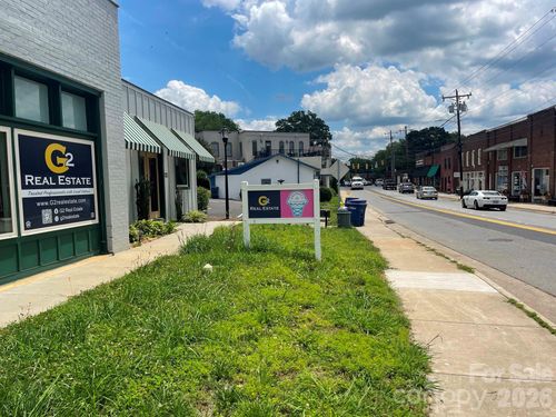 8341 W Franklin St, Mount Pleasant, NC, 28124-8812 | Card Image