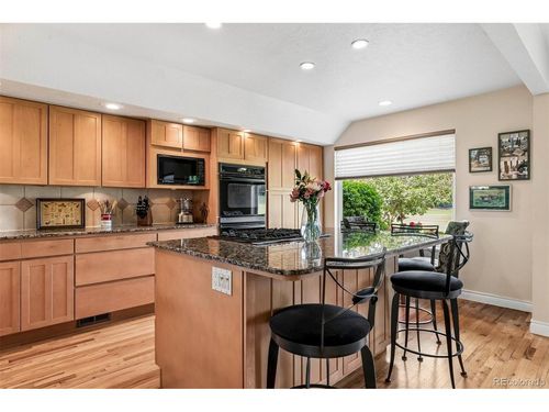 e-2446 S Vaughn Way, Aurora, CO, 80014-2077 | Card Image